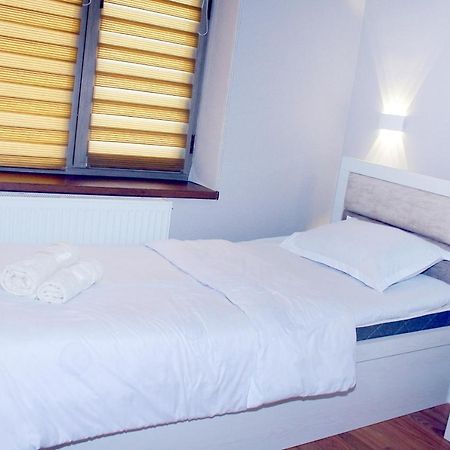 One Global Family Guest House سمرقند المظهر الخارجي الصورة